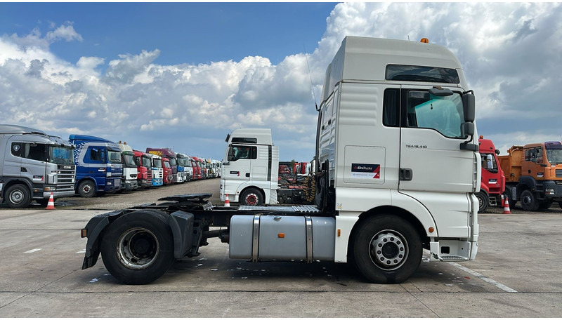 MAN TGA 18.410 (MANUAL PUMP / POMPE MANUELLE / MANUAL GEARBOX / BOITE MANUELLE) - Cabeza tractora: foto 3 MAN TGA 18.410 (MANUAL PUMP / POMPE MANUELLE / MANUAL GEARBOX / BOITE MANUELLE) - Cabeza tractora: foto 3