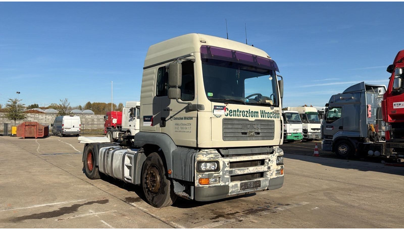 MAN TGA 18.430 (BOITE MANUELLE / MANUAL GEARBOX) - Cabeza tractora: foto 3 MAN TGA 18.430 (BOITE MANUELLE / MANUAL GEARBOX) - Cabeza tractora: foto 3