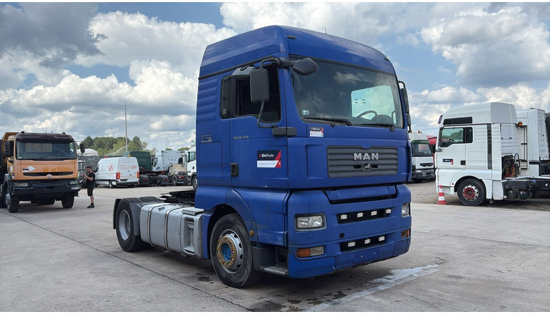 MAN TGA 18.440 (BOITE MANUELLE / MANUAL GEARBOX) - Cabeza tractora: foto 3 MAN TGA 18.440 (BOITE MANUELLE / MANUAL GEARBOX) - Cabeza tractora: foto 3