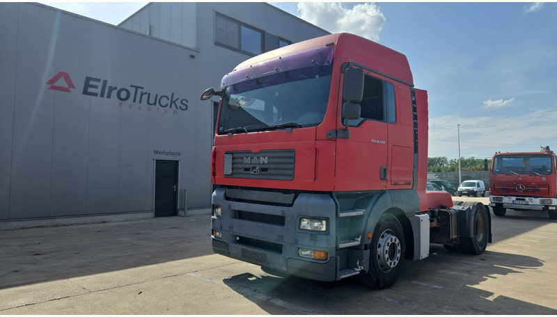 MAN TGA 18.440 (MANUAL GEARBOX / PTO / HYDRAULIC PUMP / BOITE MANUELLE) - Cabeza tractora: foto 1 MAN TGA 18.440 (MANUAL GEARBOX / PTO / HYDRAULIC PUMP / BOITE MANUELLE) - Cabeza tractora: foto 1