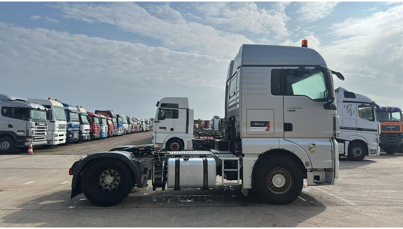 MAN TGX 18.400 (BE TRUCK / EURO 5 EEV / PTO / HYDRAULIC PUMP) - Cabeza tractora: foto 4 MAN TGX 18.400 (BE TRUCK / EURO 5 EEV / PTO / HYDRAULIC PUMP) - Cabeza tractora: foto 4