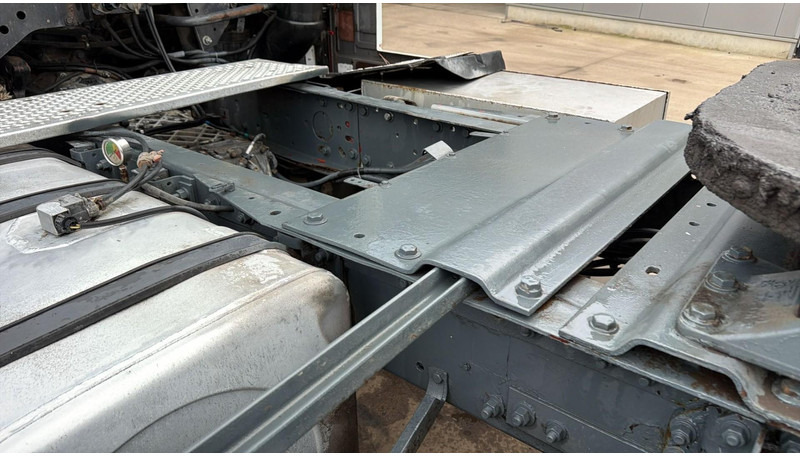 Cabeza tractora Renault Magnum 400 (BOITE MANUELLE / MANUAL GEARBOX): foto 16 Cabeza tractora Renault Magnum 400 (BOITE MANUELLE / MANUAL GEARBOX): foto 16