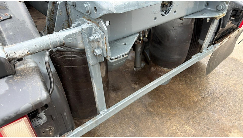 Cabeza tractora Renault Magnum 400 (BOITE MANUELLE / MANUAL GEARBOX): foto 10 Cabeza tractora Renault Magnum 400 (BOITE MANUELLE / MANUAL GEARBOX): foto 10