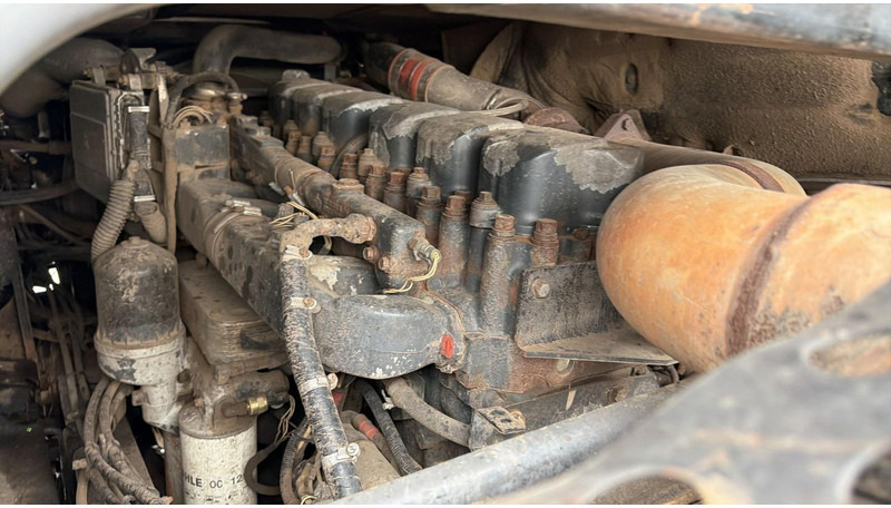 Cabeza tractora Renault Magnum 400 (BOITE MANUELLE / MANUAL GEARBOX): foto 13 Cabeza tractora Renault Magnum 400 (BOITE MANUELLE / MANUAL GEARBOX): foto 13