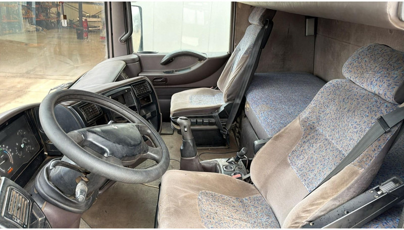 Cabeza tractora Renault Magnum 400 (BOITE MANUELLE / MANUAL GEARBOX): foto 20 Cabeza tractora Renault Magnum 400 (BOITE MANUELLE / MANUAL GEARBOX): foto 20