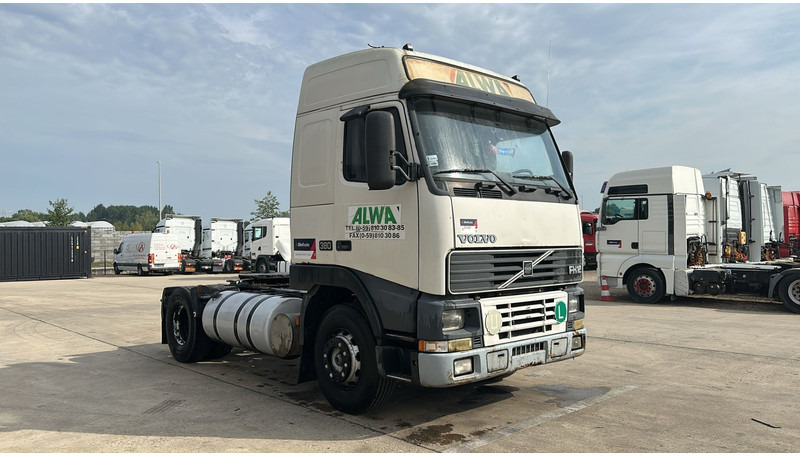 Volvo FH 12.380 (BOITE MANUELLE / MANUAL GEARBOX / EURO 2 / PTO) - Cabeza tractora: foto 5 Volvo FH 12.380 (BOITE MANUELLE / MANUAL GEARBOX / EURO 2 / PTO) - Cabeza tractora: foto 5