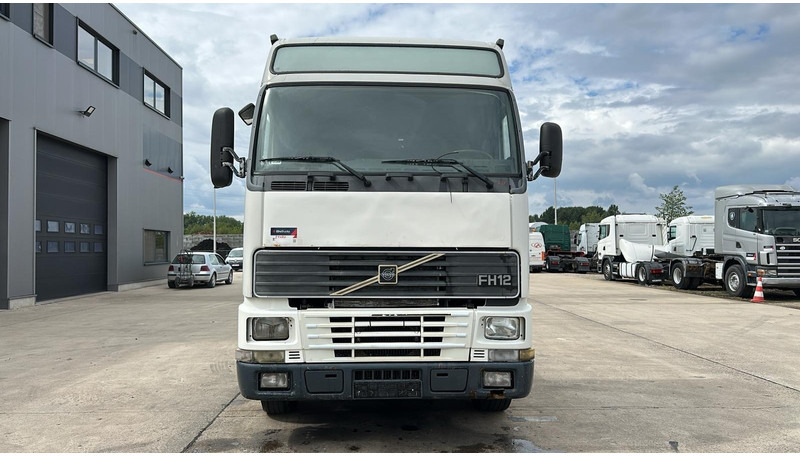 Volvo FH 12.420 (POMPE HYDRAULIQUE / PTO / BOITE MANUELLE / MANUAL GEARBOX) - Cabeza tractora: foto 5 Volvo FH 12.420 (POMPE HYDRAULIQUE / PTO / BOITE MANUELLE / MANUAL GEARBOX) - Cabeza tractora: foto 5