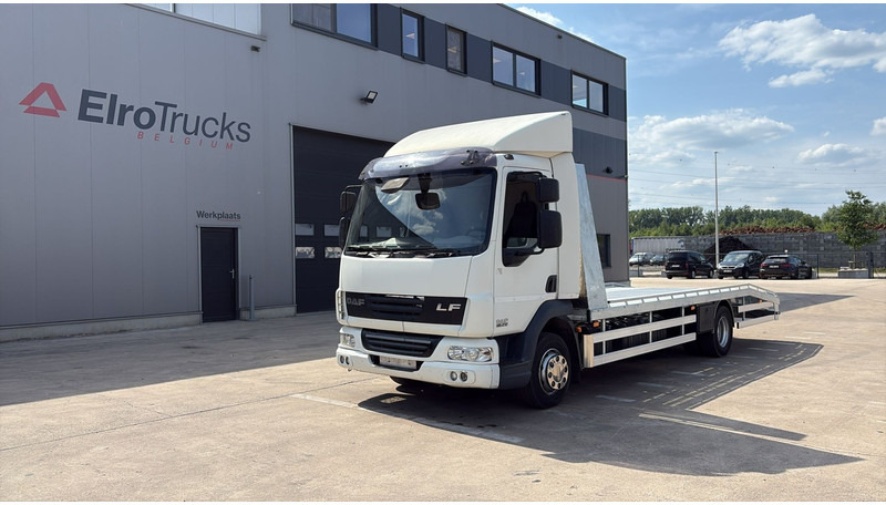 DAF LF 45.210 (EURO 5 / HOLLAND TRUCK / NEW CONSTRUCTION / EURO 5 / PERFECT CONDITION) - Camión portavehículos: foto 1 DAF LF 45.210 (EURO 5 / HOLLAND TRUCK / NEW CONSTRUCTION / EURO 5 / PERFECT CONDITION) - Camión portavehículos: foto 1