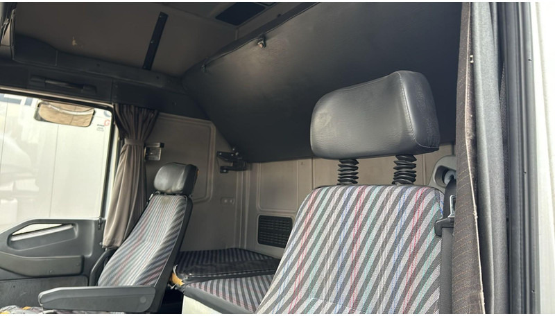 Camión caja cerrada Iveco Eurotech 190 E 38 (BELGIAN TRUCK / PERFECT CONDITION / MANUAL PUMP / MANUAL GEARBOX): foto 11