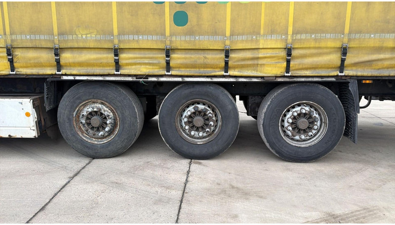 Krone BPW- (BPW AXLES / DISC BRAKES / FREINS DISQUE) - Semirremolque lona: foto 5 Krone BPW- (BPW AXLES / DISC BRAKES / FREINS DISQUE) - Semirremolque lona: foto 5
