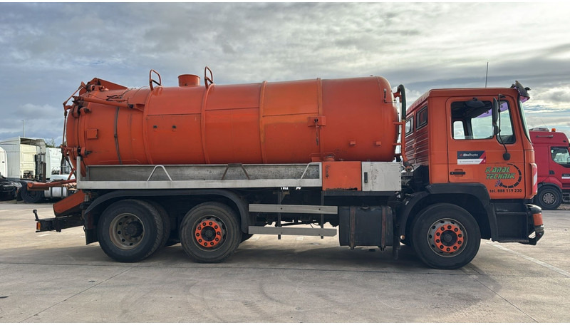 MAN 25.272 (MANUAL PUMP / POMPE MANUELLE / 15000 L) - Limpieza de alcantarillado: foto 3 MAN 25.272 (MANUAL PUMP / POMPE MANUELLE / 15000 L) - Limpieza de alcantarillado: foto 3