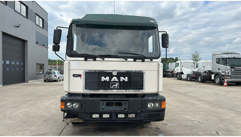 MAN 26.312 (6 CYLINDER / 6X2 / BELGIAN TRUCK IN GOOD CONDITION) - Camión chasis: foto 2 MAN 26.312 (6 CYLINDER / 6X2 / BELGIAN TRUCK IN GOOD CONDITION) - Camión chasis: foto 2
