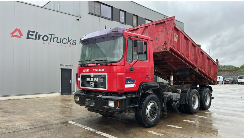 MAN 26.403 (STEEL SUSPENSION / VERY CLEAN / 6 CYLINDER / BIG AXLE / EURO 2) - Camión volquete: foto 1 MAN 26.403 (STEEL SUSPENSION / VERY CLEAN / 6 CYLINDER / BIG AXLE / EURO 2) - Camión volquete: foto 1
