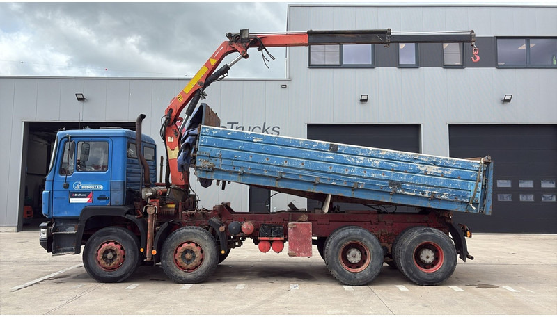 Camión volquete, Camión grúa MAN 35.362 (6 CYLINDER / MANUAL PUMP / 8X4 / FALFINGER CRANE PK80 / STEEL SUSP.): foto 9