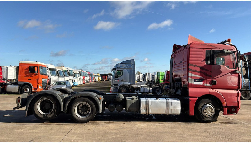 MAN TGA 26.480 (BELGIAN TRUCK / 6X2 / CAMION BELGE) - Camión chasis: foto 3 MAN TGA 26.480 (BELGIAN TRUCK / 6X2 / CAMION BELGE) - Camión chasis: foto 3