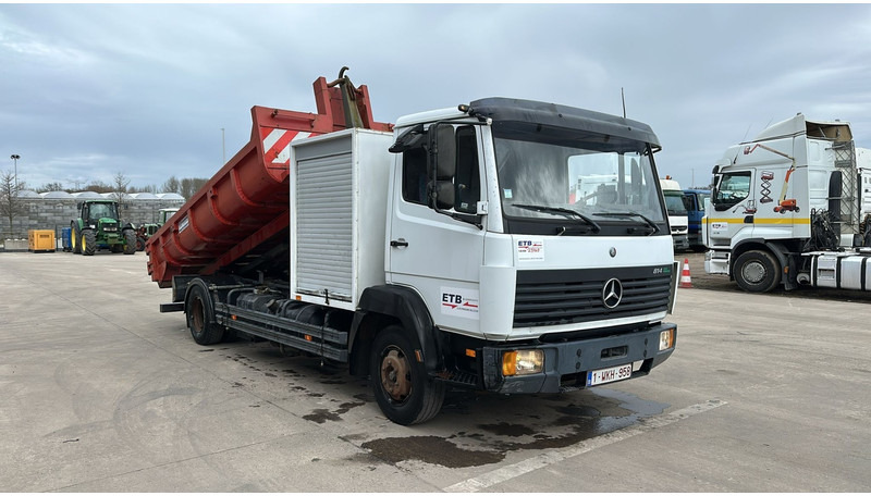 Mercedes-Benz SK 814 (BELGIAN TRUCK / HOOK / PERFECT CONDITION !!! / WITH CONTAINER / 363000 KM !!!! ) - Camión multibasculante: foto 4 Mercedes-Benz SK 814 (BELGIAN TRUCK / HOOK / PERFECT CONDITION !!! / WITH CONTAINER / 363000 KM !!!! ) - Camión multibasculante: foto 4