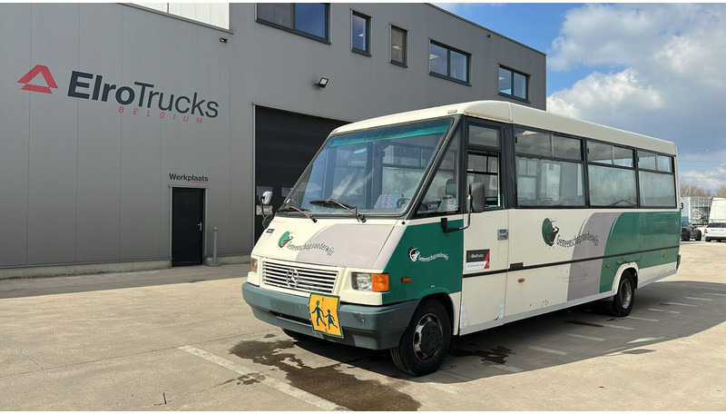 Mercedes-Benz Vario 614 (BELGIAN BUS / MANUAL PUMP / POMPE MANUELLE / BOITE MANUELLE / LAMES) - Autobús urbano: foto 1 Mercedes-Benz Vario 614 (BELGIAN BUS / MANUAL PUMP / POMPE MANUELLE / BOITE MANUELLE / LAMES) - Autobús urbano: foto 1