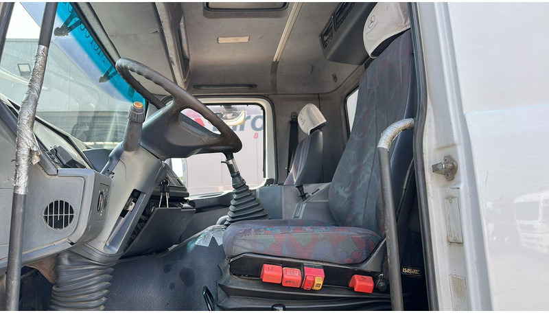 Camión volquete Mercedes-Benz actros 4140 (8X8 / BOITE MANUELLE / MANUAL GEARBOX / LAMES / GRAND PONT / BIG AXLE): foto 14