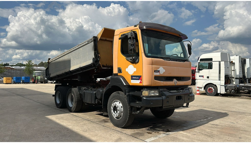 Renault Kerax 385 (POMPE MANUELLE / MANUAL PUMP / 6X4 / LAMES / GRAND PONT) - Camión volquete: foto 3 Renault Kerax 385 (POMPE MANUELLE / MANUAL PUMP / 6X4 / LAMES / GRAND PONT) - Camión volquete: foto 3