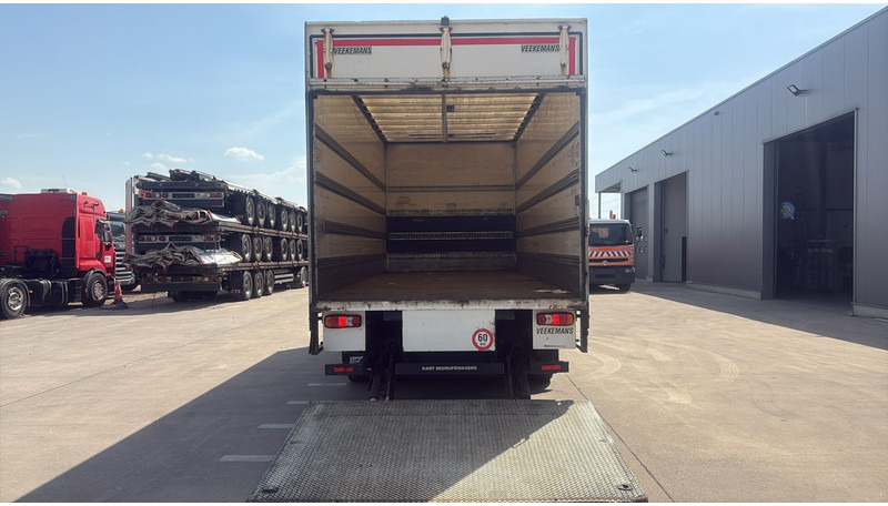 Camión caja cerrada Volvo FL 260 (LIFT 2000 KG / PERFECT BELGIAN TRUCK / 18 TON / EURO 5): foto 9