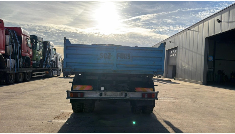 Volvo FL 6-18 (10 BOLTS / POMPE MANUELLE / MANUAL PUMP / 18T / STEEL SUSP. / LAMES) - Camión volquete: foto 5 Volvo FL 6-18 (10 BOLTS / POMPE MANUELLE / MANUAL PUMP / 18T / STEEL SUSP. / LAMES) - Camión volquete: foto 5