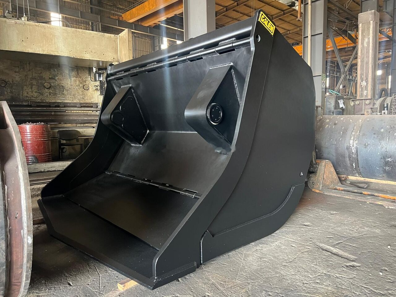 Epiroc Scooptram ST14 Push Blade Bucket - Cazo para excavadora: foto 1 Epiroc Scooptram ST14 Push Blade Bucket - Cazo para excavadora: foto 1