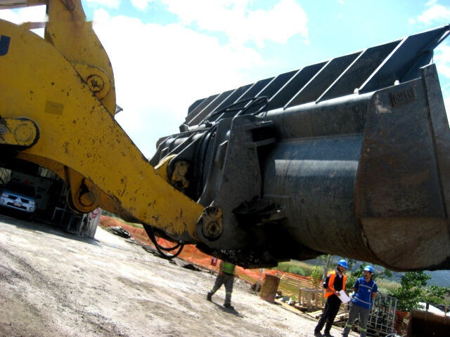 Komatsu HIGH DUMPING BUCKET - Cazo cargador: foto 1 Komatsu HIGH DUMPING BUCKET - Cazo cargador: foto 1