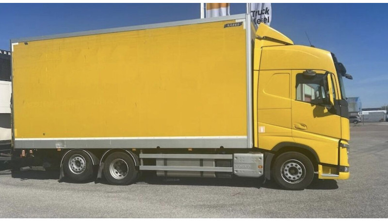 Volvo FH500 - Camión caja cerrada: foto 3 Volvo FH500 - Camión caja cerrada: foto 3