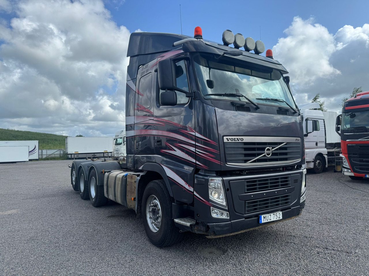 Volvo FH540 - Camión multibasculante: foto 2 Volvo FH540 - Camión multibasculante: foto 2