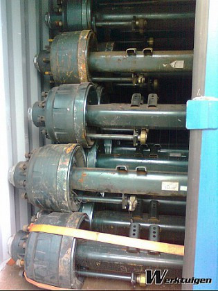 18 ton - Eje y piezas para Remolque: foto 1 18 ton - Eje y piezas para Remolque: foto 1