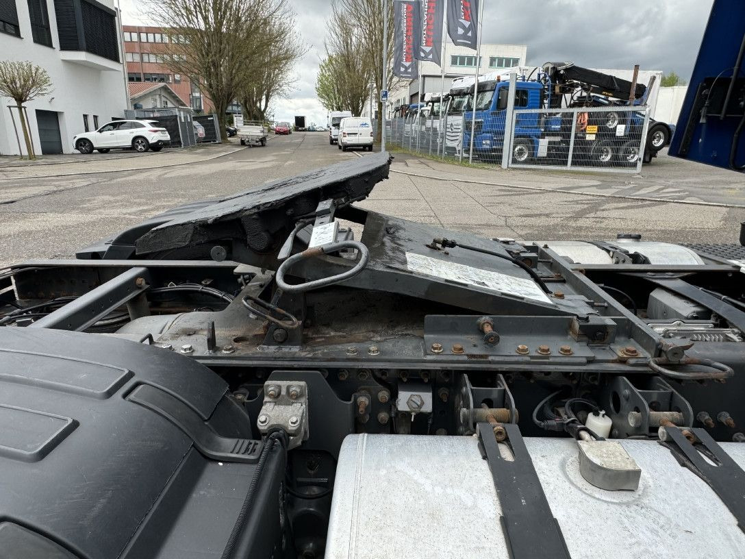 Renault T460 S-Cab X-Low 2-Tanks Hubsattel Standklima - Cabeza tractora: foto 2 Renault T460 S-Cab X-Low 2-Tanks Hubsattel Standklima - Cabeza tractora: foto 2