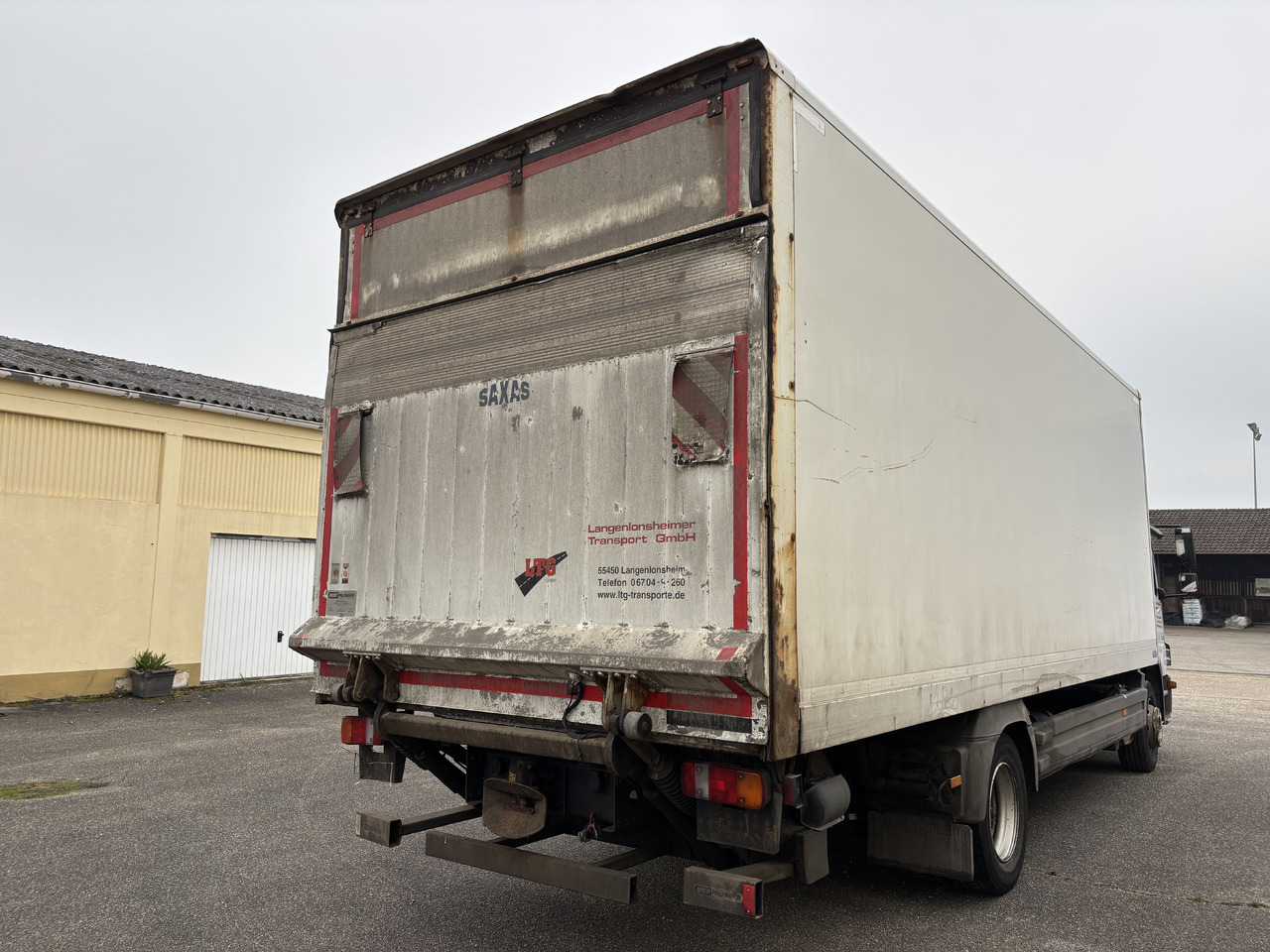 Mercedes-Benz Atego 1229L - Camión caja cerrada: foto 4 Mercedes-Benz Atego 1229L - Camión caja cerrada: foto 4