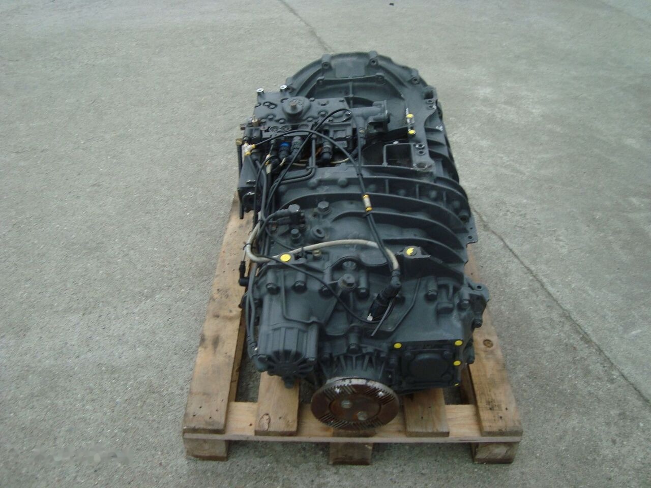 DAF 12S2330TD DAF XF 106 105 - Caja de cambios para Camión: foto 3 DAF 12S2330TD DAF XF 106 105 - Caja de cambios para Camión: foto 3