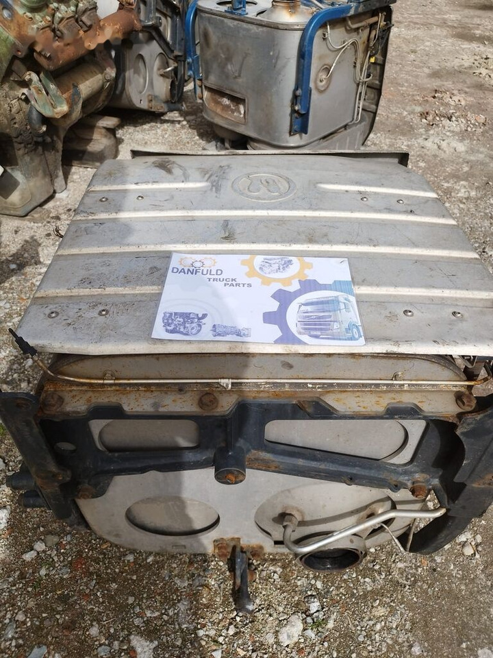 MAN TGX truck - Convertidor catalítico para Camión: foto 5 MAN TGX truck - Convertidor catalítico para Camión: foto 5