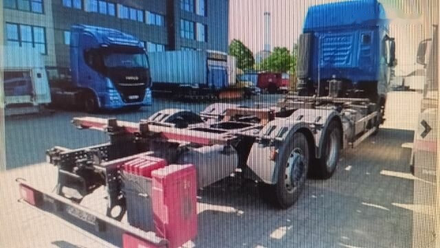 IVECO 26460 - Camión portacontenedore/ Intercambiable: foto 5 IVECO 26460 - Camión portacontenedore/ Intercambiable: foto 5