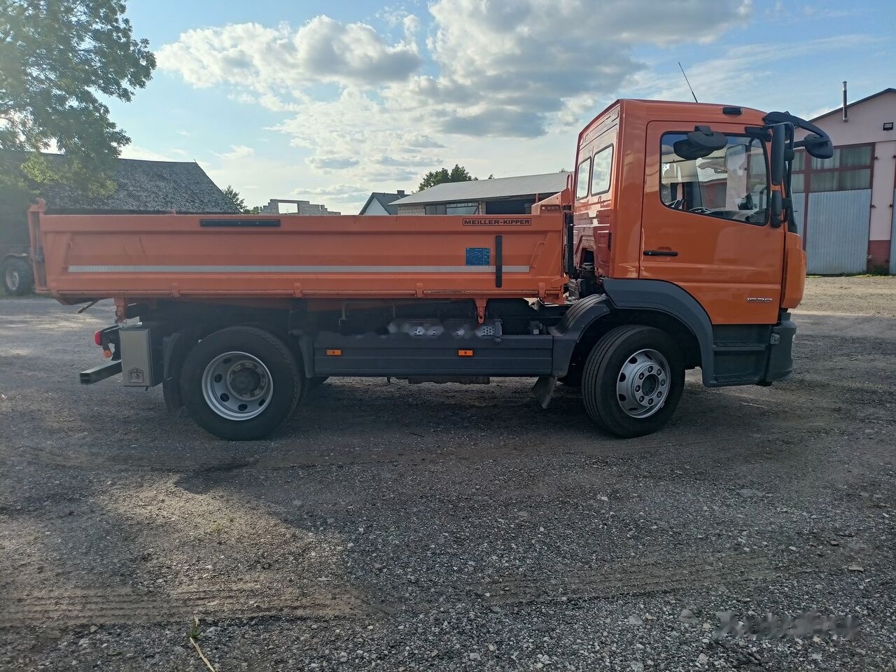 Camión volquete Mercedes-Benz Atego1530: foto 6