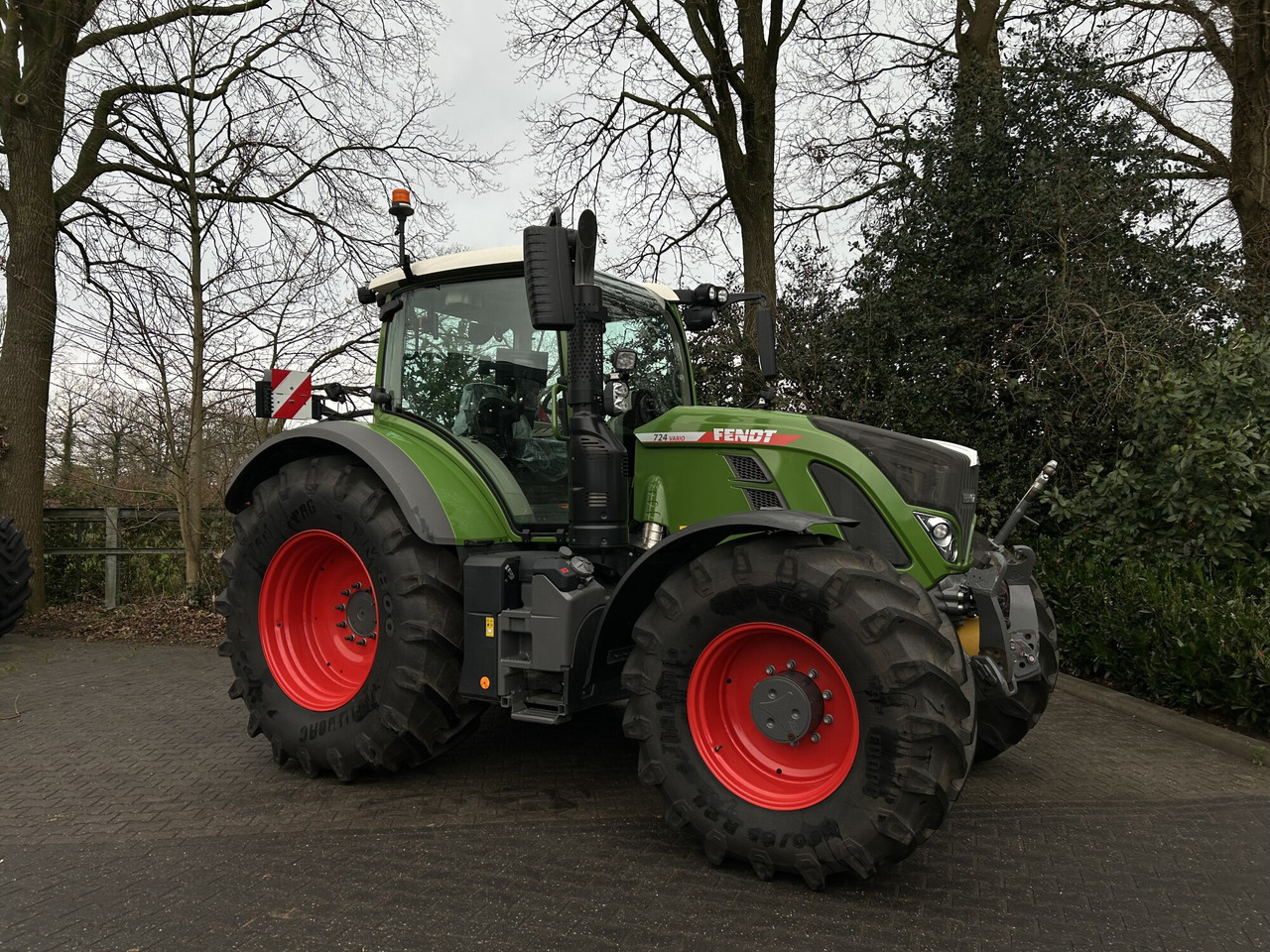 Fendt 724 Vario Gen6 ProfiPlus setting 2 - Tractor: foto 3 Fendt 724 Vario Gen6 ProfiPlus setting 2 - Tractor: foto 3