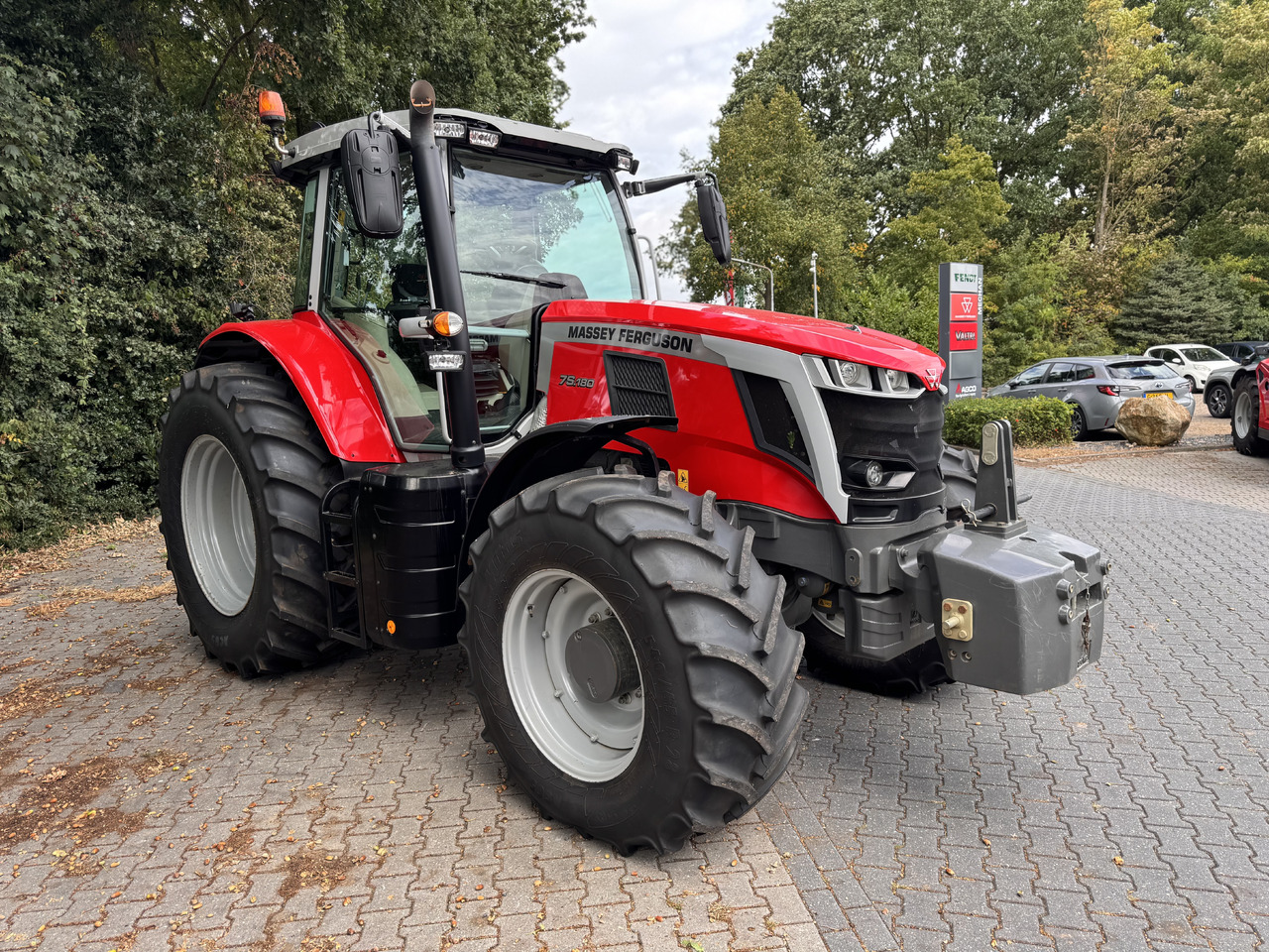 Massey Ferguson 7s.180 Dyna6 Efficient - Tractor: foto 3 Massey Ferguson 7s.180 Dyna6 Efficient - Tractor: foto 3