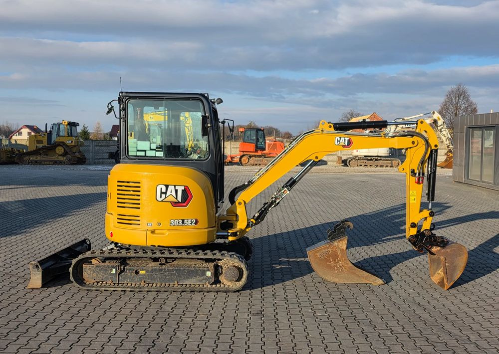 Caterpillar 303.5E2 CR, 2021 ROK, 1100 MTH - Miniexcavadora: foto 2 Caterpillar 303.5E2 CR, 2021 ROK, 1100 MTH - Miniexcavadora: foto 2