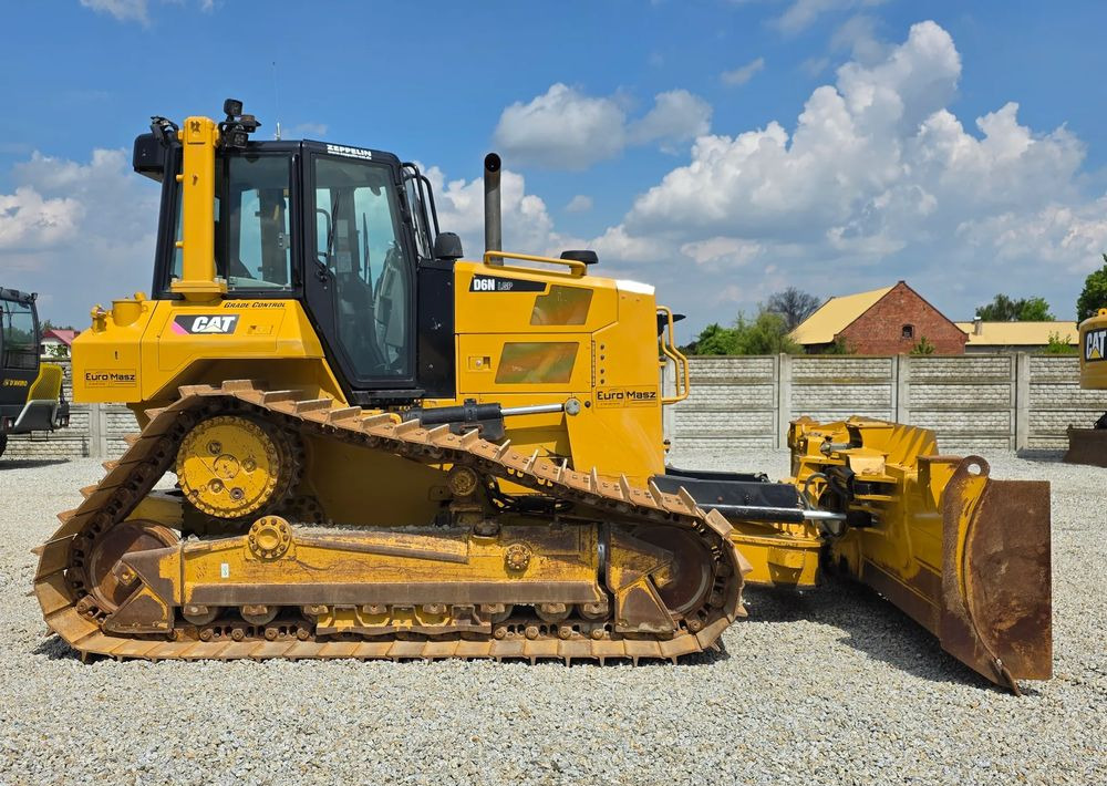 Caterpillar Caterpillar D6N LGP, 2017 ROK, PODWOZIE 80% DOBRE - Bulldozer: foto 3 Caterpillar Caterpillar D6N LGP, 2017 ROK, PODWOZIE 80% DOBRE - Bulldozer: foto 3