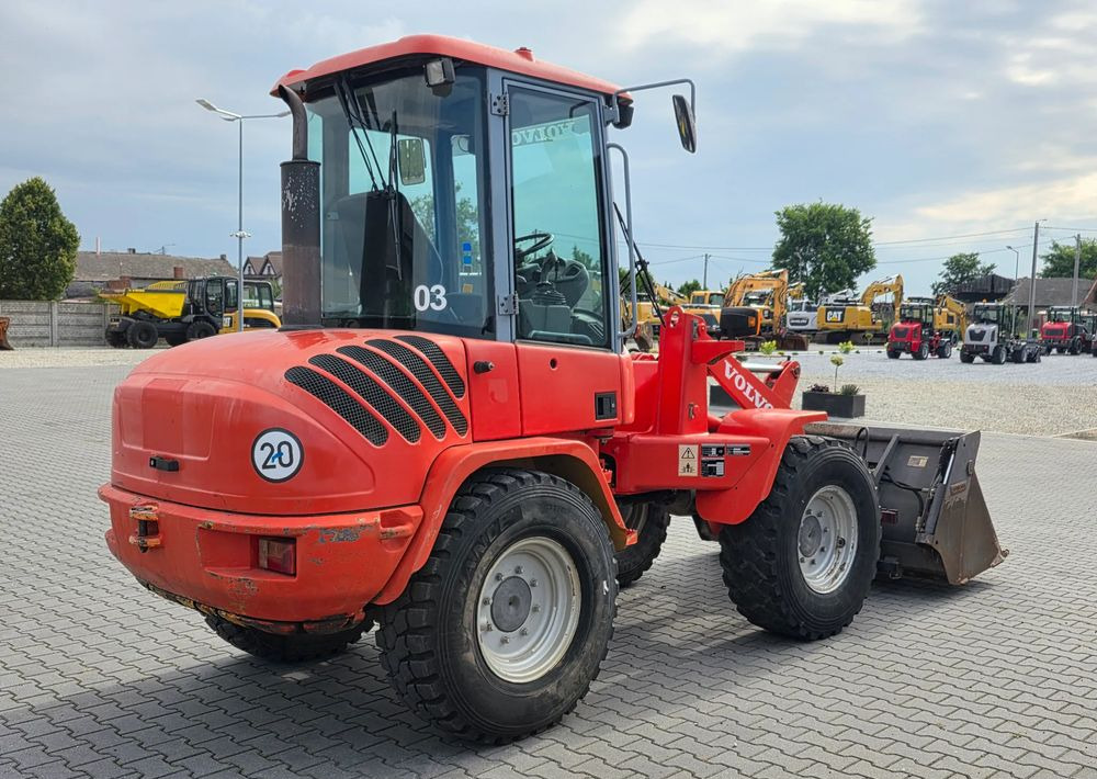 Volvo L30B ZX, 2008 ROK, 6600 MTH, ŁYŻKA OTWIERANA + WIDŁY - Cargadora de ruedas: foto 4 Volvo L30B ZX, 2008 ROK, 6600 MTH, ŁYŻKA OTWIERANA + WIDŁY - Cargadora de ruedas: foto 4