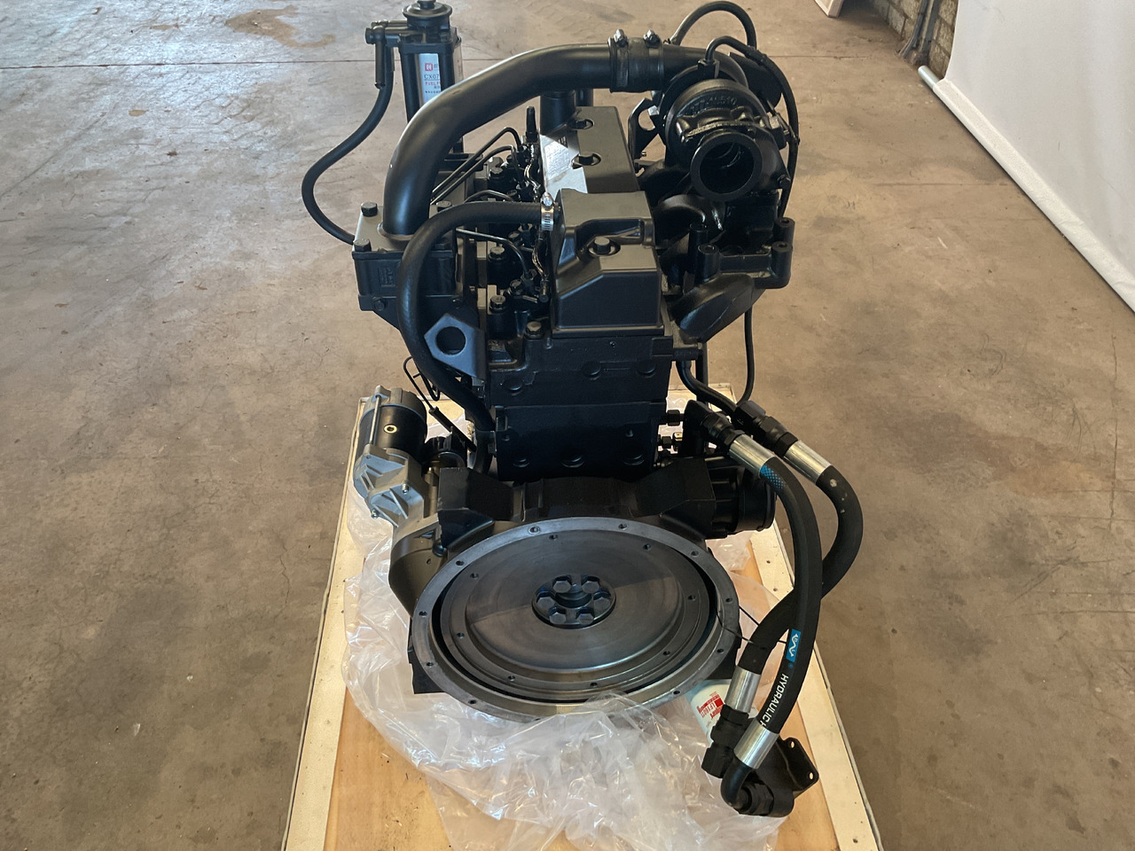 Cummins B3.3 Turbo - Motor: foto 3 Cummins B3.3 Turbo - Motor: foto 3