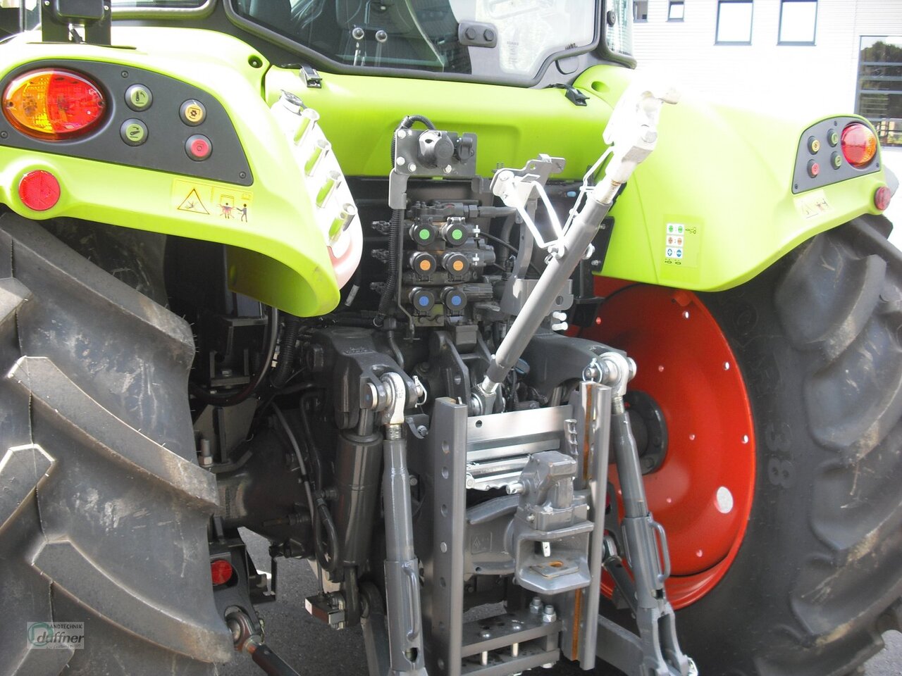 CLAAS Arion 420 Panoramic - Tractor: foto 5 CLAAS Arion 420 Panoramic - Tractor: foto 5
