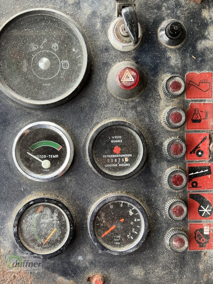 Cosechadora de granos Deutz-Fahr M 1630 H: foto 11