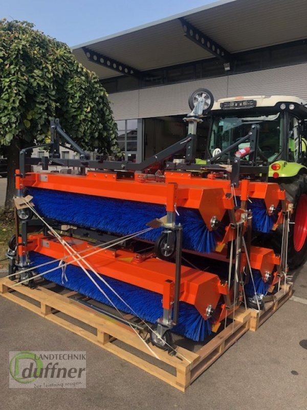 Tuchel Eco 230 Front - Barredora cucharón para Vehículo municipal: foto 2 Tuchel Eco 230 Front - Barredora cucharón para Vehículo municipal: foto 2