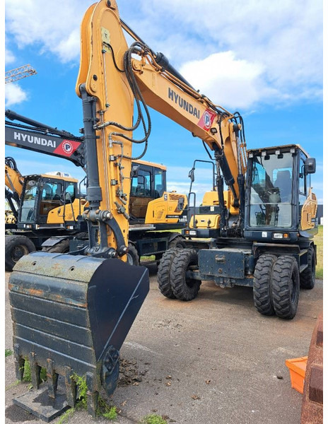 Hyundai HW 140 - Excavadora de ruedas: foto 4 Hyundai HW 140 - Excavadora de ruedas: foto 4