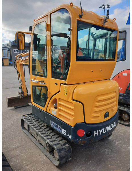 Hyundai R18-9 - Miniexcavadora: foto 3 Hyundai R18-9 - Miniexcavadora: foto 3