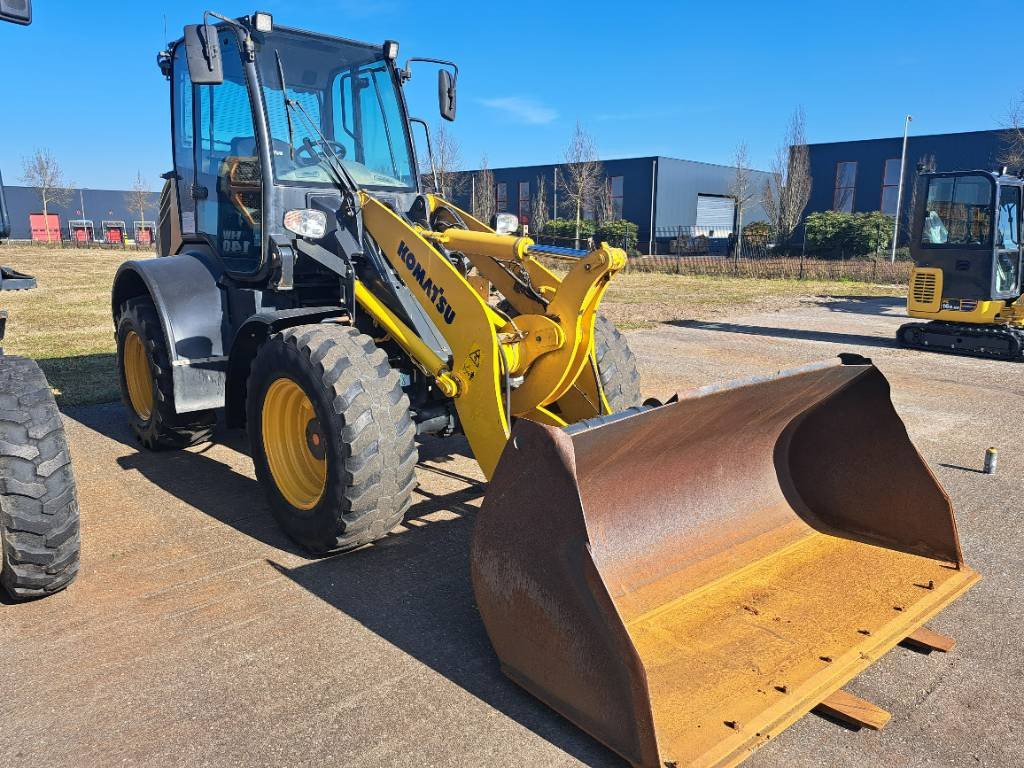 Komatsu WA100-8E0 - Cargadora de ruedas: foto 3 Komatsu WA100-8E0 - Cargadora de ruedas: foto 3