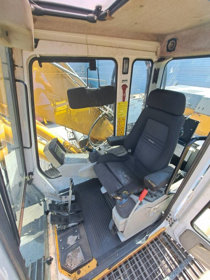 Excavadora de cadenas Liebherr R924B HDSL: foto 8