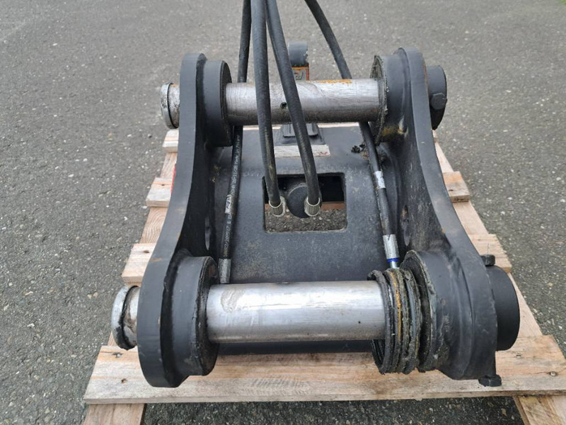 Pladdet CW10 hydraulick Quic Coupler HX85A - Acoplamiento rápido para Maquinaria de construcción: foto 2 Pladdet CW10 hydraulick Quic Coupler HX85A - Acoplamiento rápido para Maquinaria de construcción: foto 2
